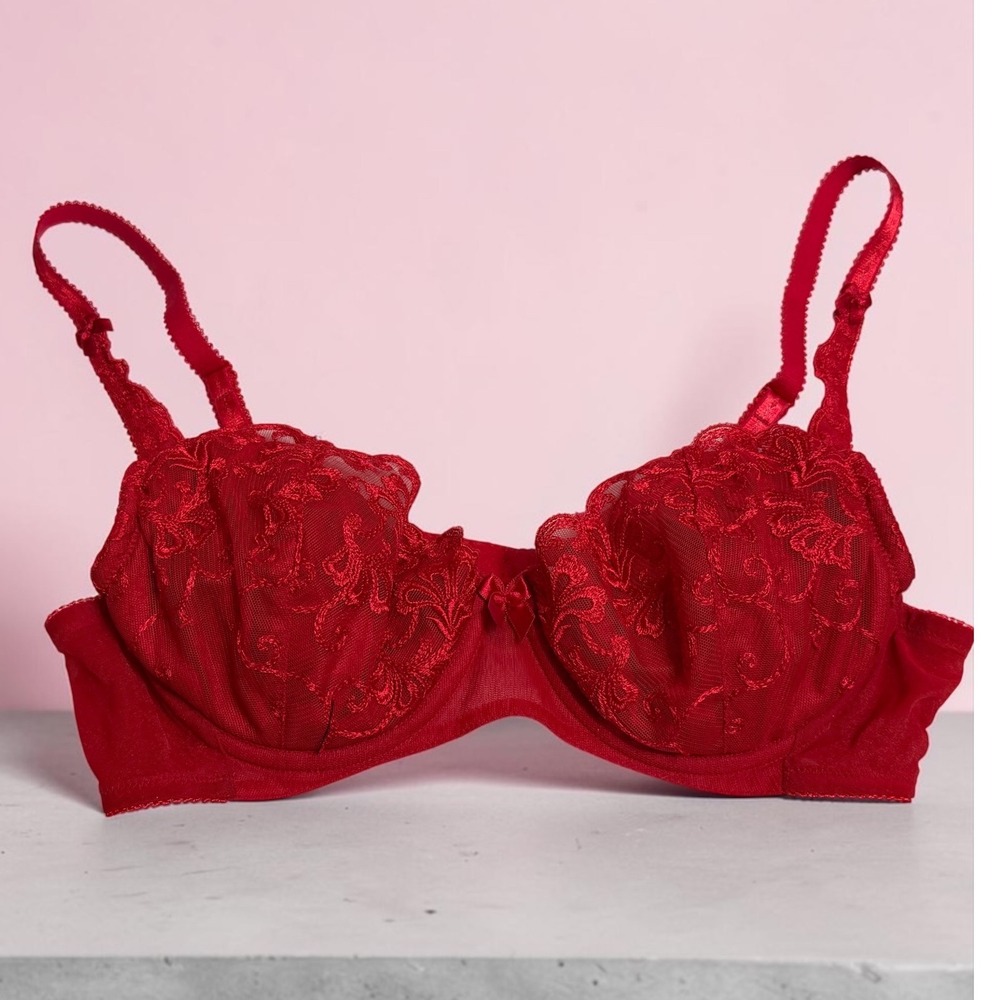 Victorias Secret Red Floral Lace Silicone Gel Insert Underwire Bra 34C